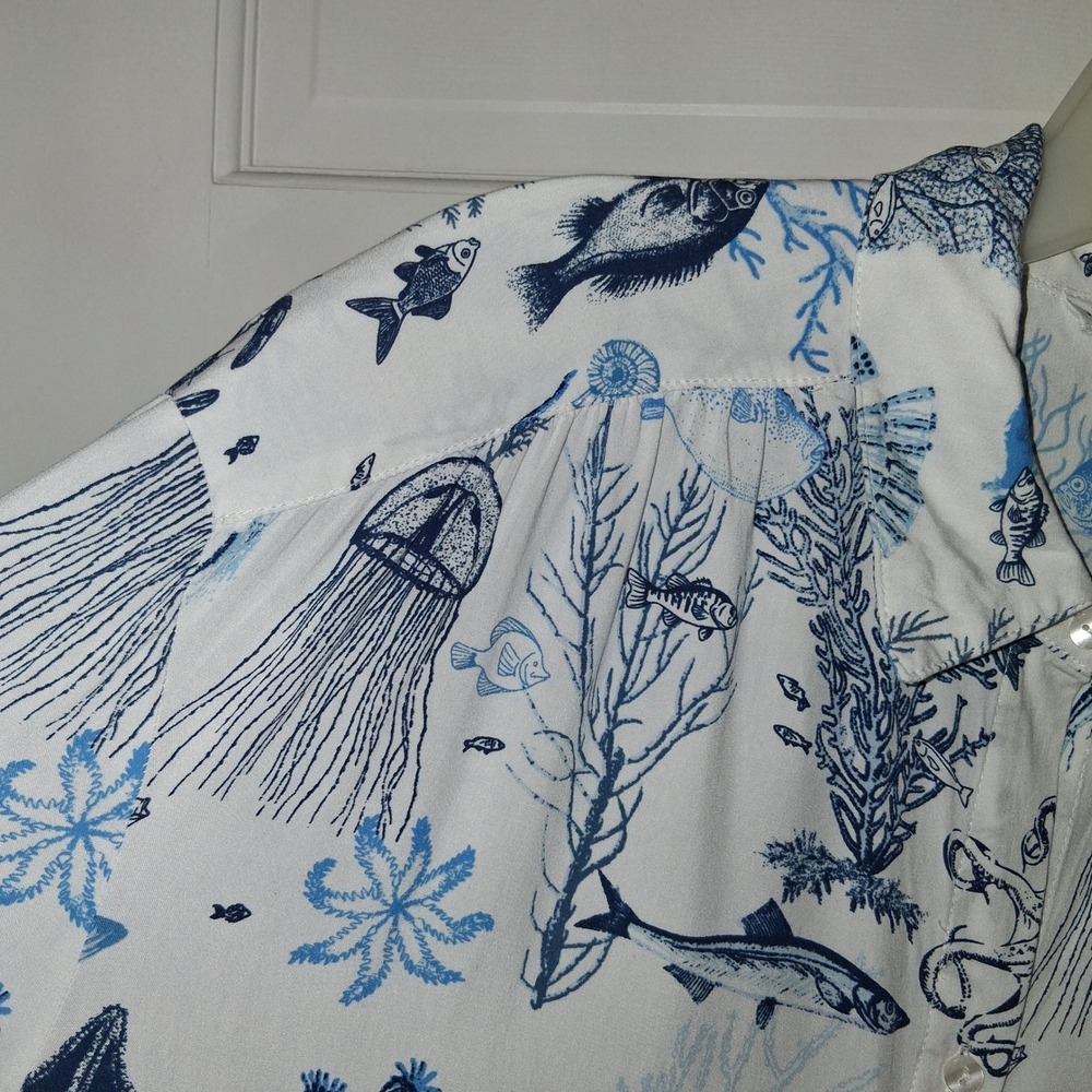 Jane + Delancey Womens Blue Sea Life Print Rayon Button Down Shirt Size Medium - Picture 11 of 16